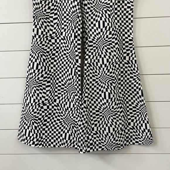 Princess Polly Black and White Flare Pants - Picture 4 of 5